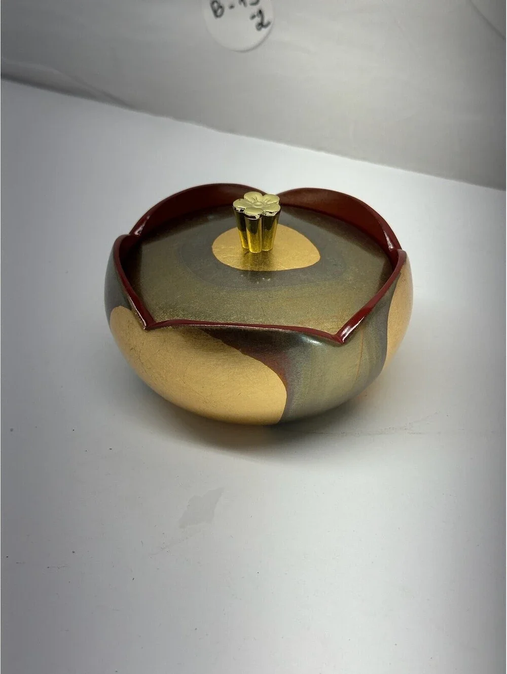 Vintage Japanese Style Lacquerware Lidded Bowl Gold & Red Flower Finial B-13-2